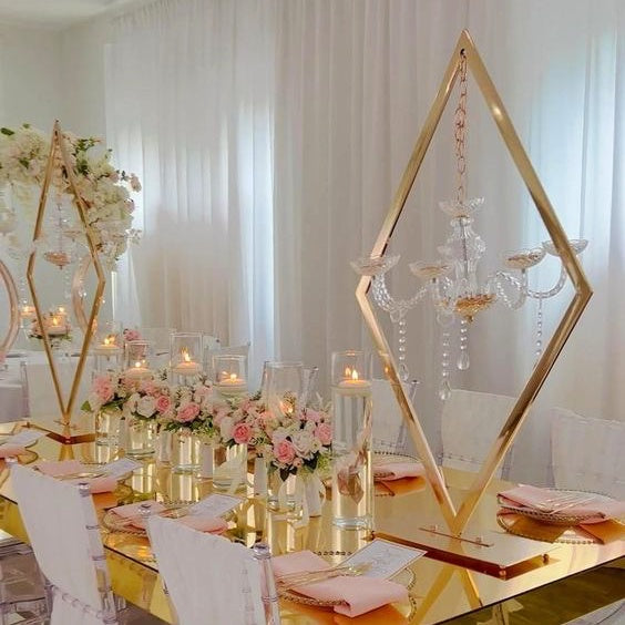 Diamond Chandelier Candelabra (Gold)