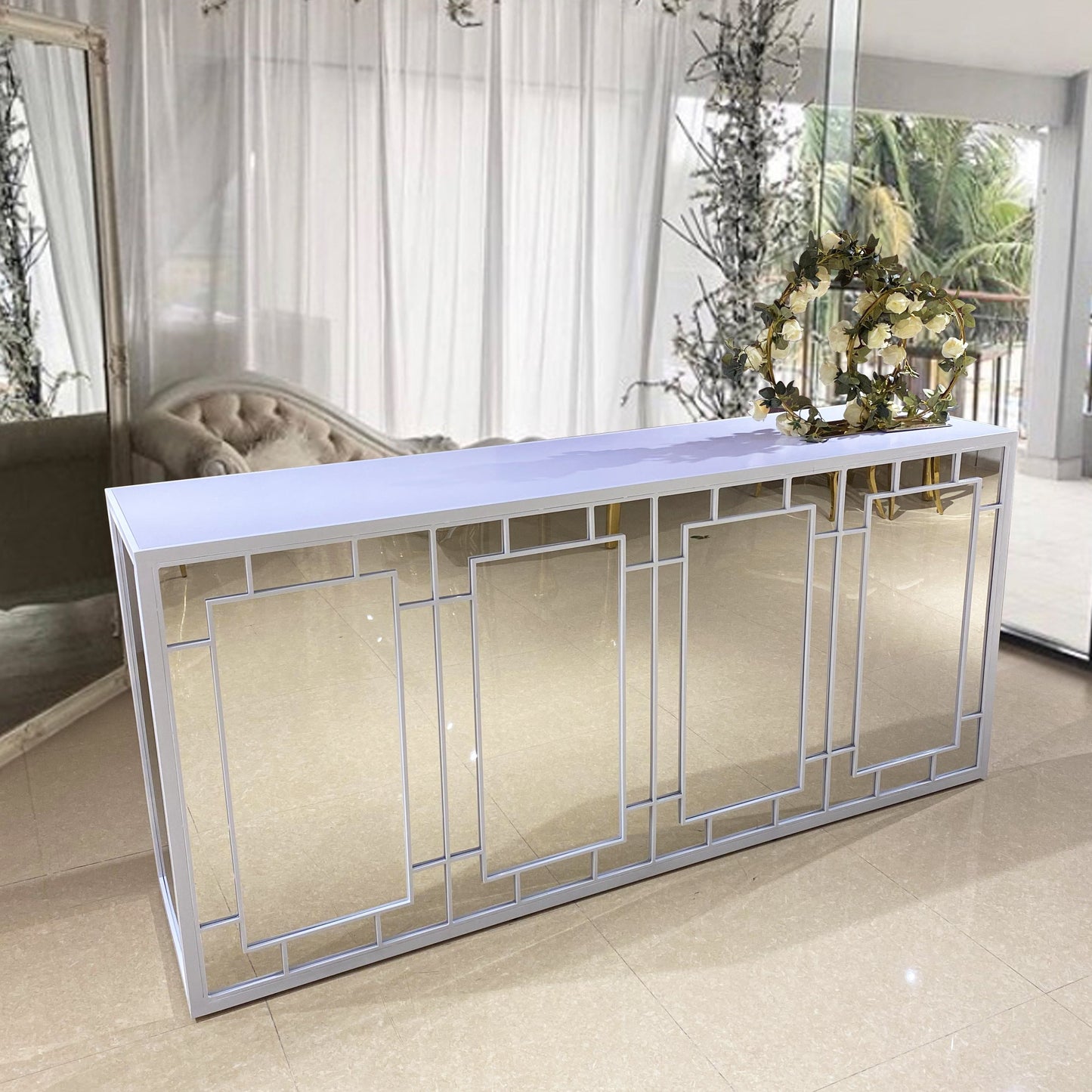 Frames Bar Counter